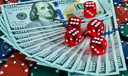 Girne’de Casinodan Kazandığı Dolarlar Havalimanında Kabul Edilmedi: Yalovalı Vatandaş Zarara Uğradı