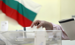 Bulgaristan’da seçmenler yarın yeni cumhurbaşkanını belirlemek için oy verecek