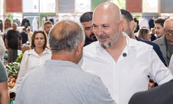 Bozkurt, Perşembe Pazarı’nı ziyaret etti, esnaf ve vatandaşla bir araya geldi