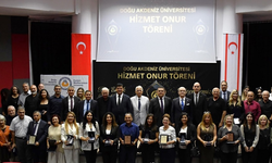 DAÜ’de, Hizmet Onur Töreni gerçekleştirildi