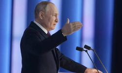 Putin, Rusya'ya doğrudan saldırıda tüm silahların kullanılmasının gündeme geleceğini belirtti
