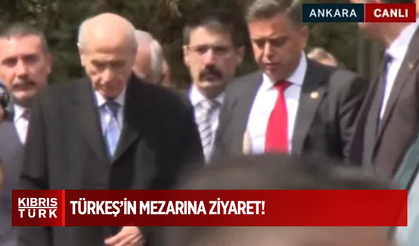 Devlet Bahçeli'den Türkeş'in mezarına ziyaret