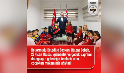 Bülent Bebek 23 nisan’da çocukları makamında ağırladı