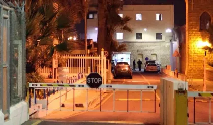 Güney Kıbrıs’ta mahkumlar cezaevini ateşe verdi: Bir görevli hastaneye kaldırıldı