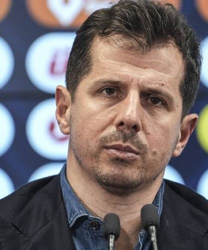 Emre Belözoğlu, Fenerbahçeli oyunculara ateş püskürdü!