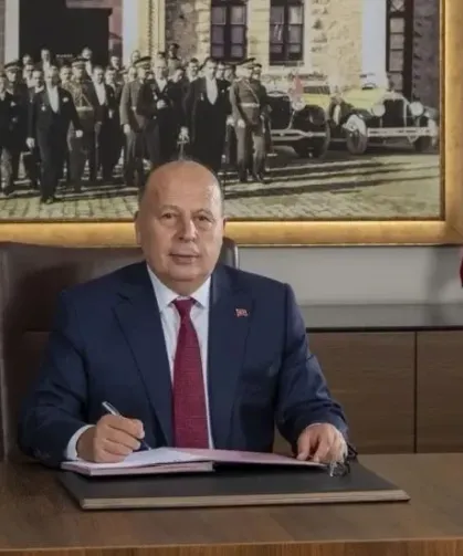 Türkiye'de CHP’li Yüreğir Belediye Başkanı Ali Demirçalı görevinden uzaklaştırıldı