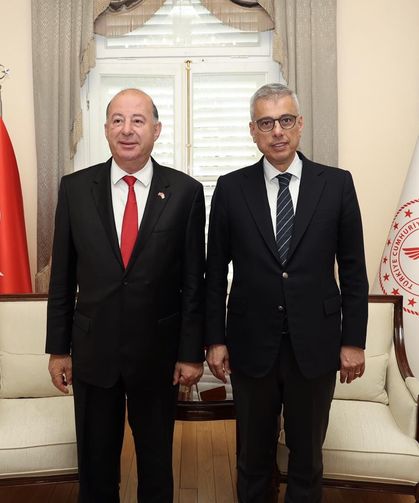 Hakan Dinçyürek, İstanbul’da Türkiye Sağlık Bakanı Memişoğlu ile görüştü