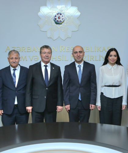 Başbakan Ünal Üstel Bakü’de temaslarını sürdürüyor