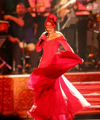 Nükhet Duru Capa Pera’da muhteşem bir gece yaşattı