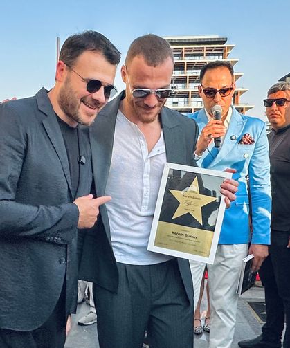 KEREM BÜRSİN, SEABREEZE’DE HAYRANLARIYLA BİR ARAYA GELDİ