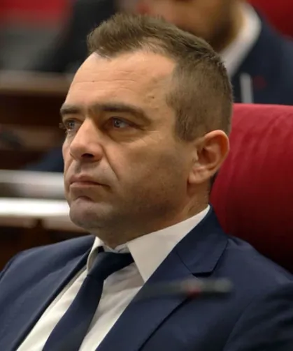 Salahi Şahiner: KKTC hazinesi hiçbir şirketin kişisel kasası değildir