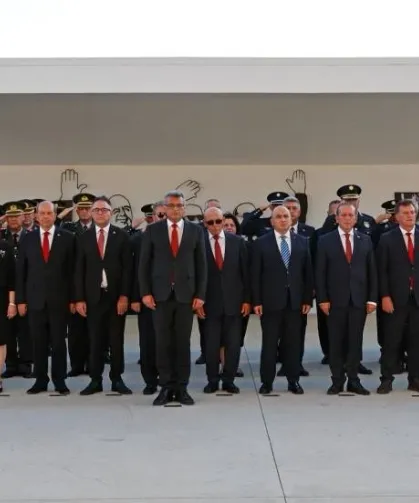 Rauf Raif Denktaş’ın Anıt Mezarı’nda tören düzenlendi