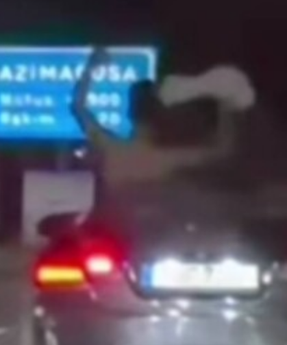 Trafiği Tehlikeye Atan Sürücü ve Yolcu Rapor Edildi!
