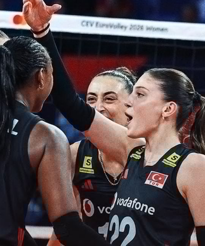 A Milli Kadın Voleybol Takımı 2'de 2 Yaptı