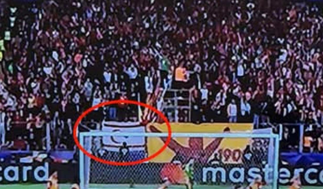 ŞAMPİYONLAR LİGİ MAÇINDAKİ KKTC BAYRAĞI RUM BASINININ GÜNDEMİNE OTURDU!