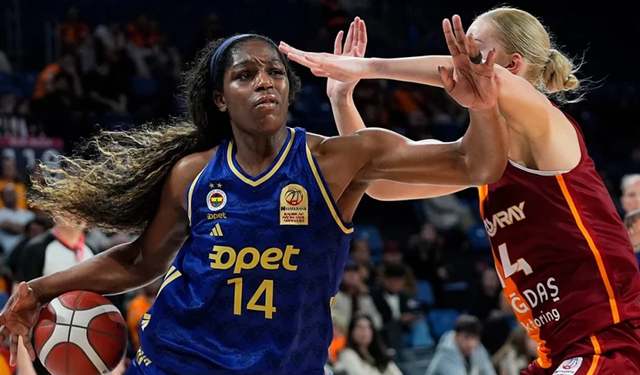 Potadaki derbide Fenerbahçe, Galatasaray’ı mağlup etti!