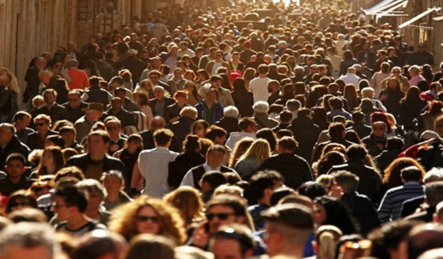 Güney Kıbrıs’ta yasal olarak ikamet eden yabancı sayısı 175 bini aştı