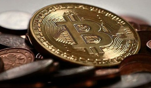 Bitcoin yılı ekside kapatma yolunda