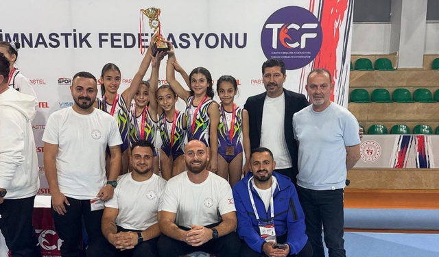 KKTC’li Minik Cimnastikçilerden Tarihi Başarı