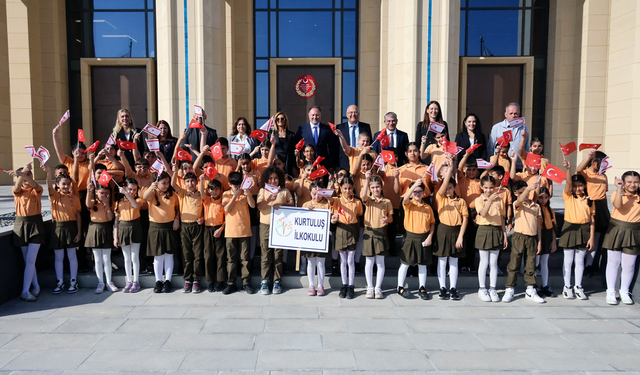 Güzelyurt Kurtuluş İlkokulu Öğrencilerinden Meclis Ziyareti: Temsili Genel Kurulda Çocuk Hakları Konuşuldu