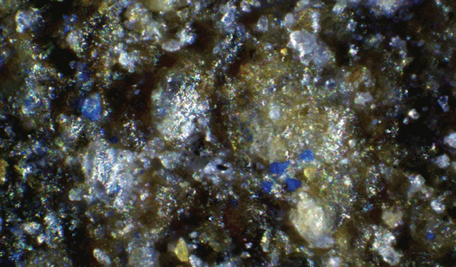 13 bin yıllık taşta var olmaması gereken bir renk tespit edildi