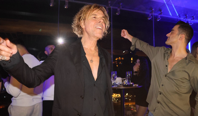 Sky Line Lounge Bar’da DJ Ümit Akdeniz Fırtınası – Soner Arıca da Eğlenceye Katıldı