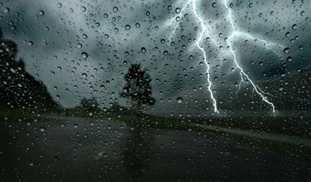 Rum Meteoroloji Dairesi alarm seviyesini yükseltti: Bu akşam 19.00’dan yarın 05.00’e kadar geçerli!