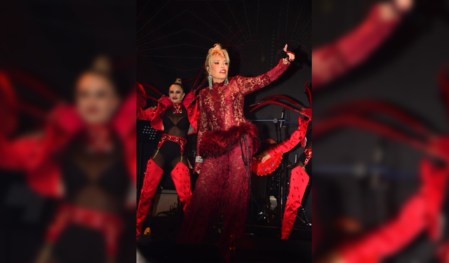 Ajda Pekkan, Chamada Prestige Hotel’de büyüleyici bir geceye imza attı