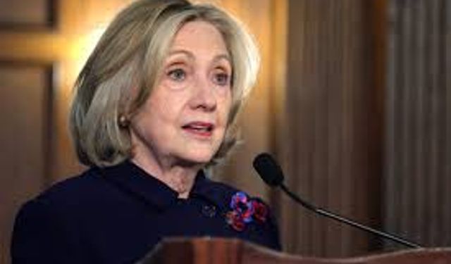 Clinton: Ukrayna Zayıf Bir Ateşkese Zorlanıyor