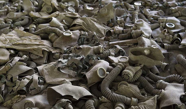 UAEA: Çernobil Nükleer Santrali'nde radyoaktif sızıntıyı önleyen çelik yapı hasar gördü