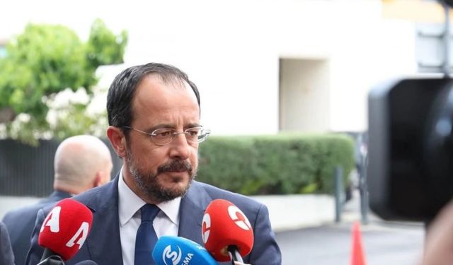 Rum Yönetimi Meclisi’nde Hristodulidis’in seçim finansmanı iddiaları görüşüldü: Şeffaflık sorgulandı