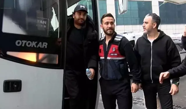 Gözaltına alınan Hasan Can Kaya ve Reynmen'den ilk görüntü