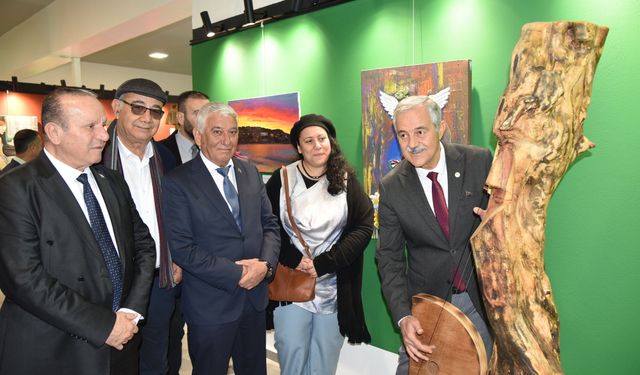 “Uluslararası Ahşap Heykel Sempozyumu Sergisi” Tatlısu’da açıldı