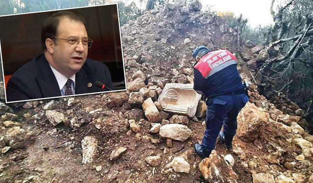 Vali ve albay kaçak kazı yaparken yakalandı