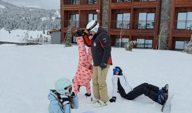 Nur Fettahoğlu'ndan çocuklu poz: Bin şükür