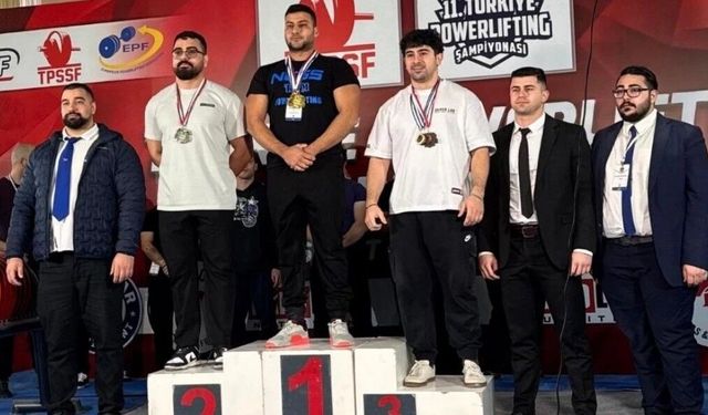 Milli halterciler Türkiye Powerlifting Şampiyonası’ndan madalyalarla döndü: Aliş, Türkiye şampiyonu oldu