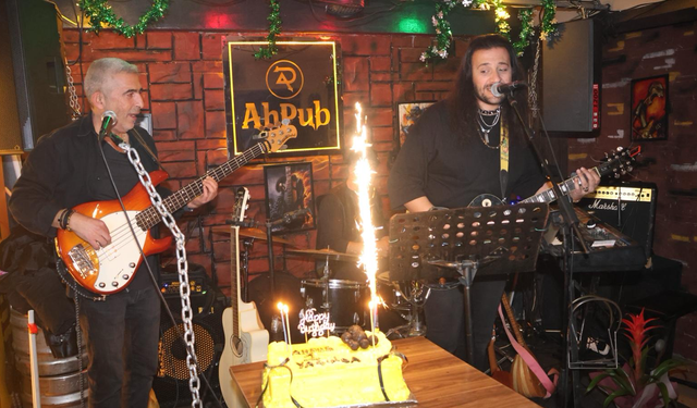 AhPub 1. Yaşını Kutladı, Örge Volkan Güzelyurt’u Coşturdu!