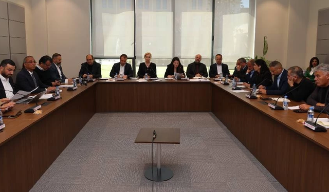 Ekonomi, Maliye, Bütçe ve Plan Komitesi, 11 yasa tasarısını onaylayarak Genel Kurul'a sevk etti