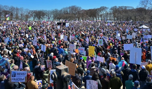 Meydanlar ne diyor: İran, İsrail ve ABD'de halk sokaklarda