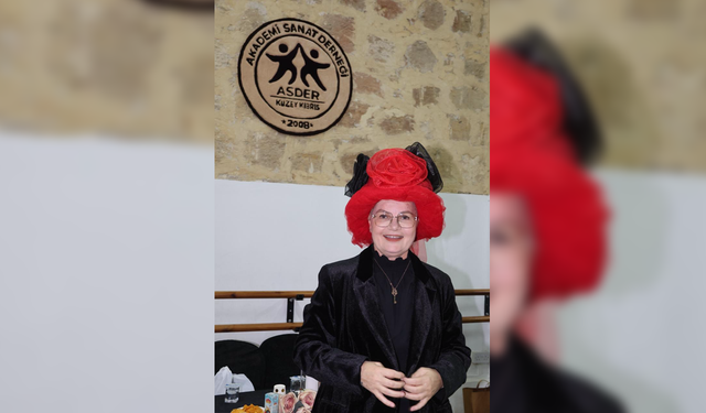 Çılgın Şapkalarla Renkli Gece: Kadınlar Günü ve Ramazan Aynı Masada Buluştu