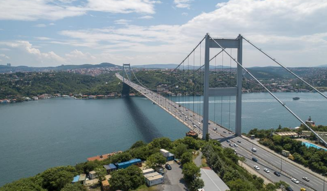 İstanbul Boğazı Gemi Trafiğine Kapatıldı