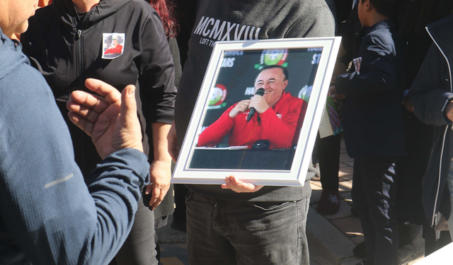 Futbol Dünyası Engin Fırat’a Veda Etti