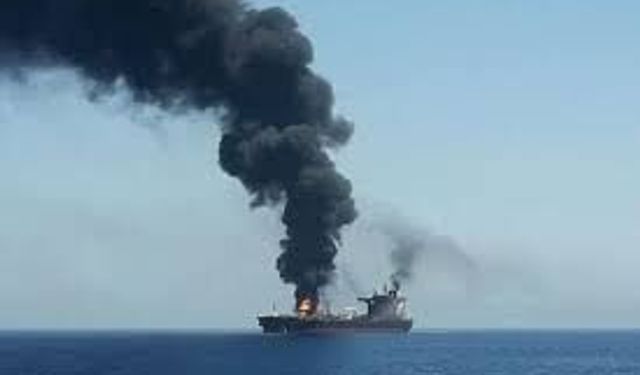 İstanbul Boğazı açıklarında petrol tankerine saldırı yapıldı