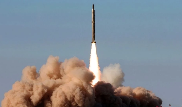 İran Devrim Muhafızları: ABD'nin İran sınırlarından çekilmekten başka seçeneği kalmadı