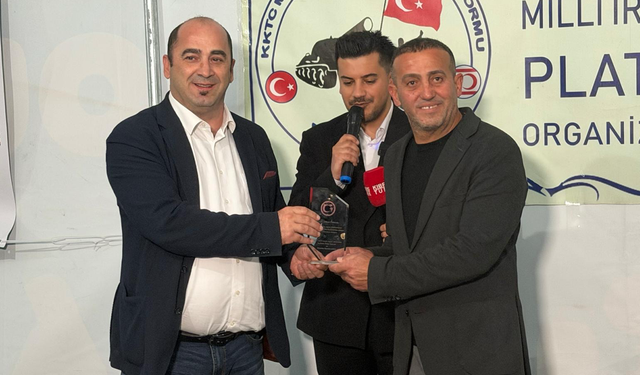 Milli İradeye Saygı Platformu’ndan Anlamlı Plaket Töreni