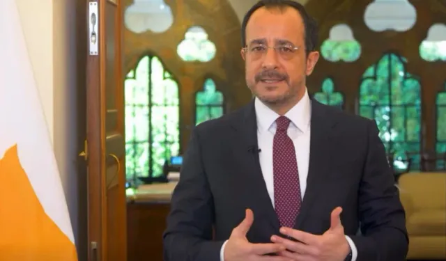 GKRY'de siyasi deprem Rum lider soruşturmanın önünü tıkayamadı