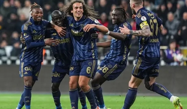 Şampiyonluk yarışı: Fenerbahçe, Kayseri deplasmanında 4 golle güldü