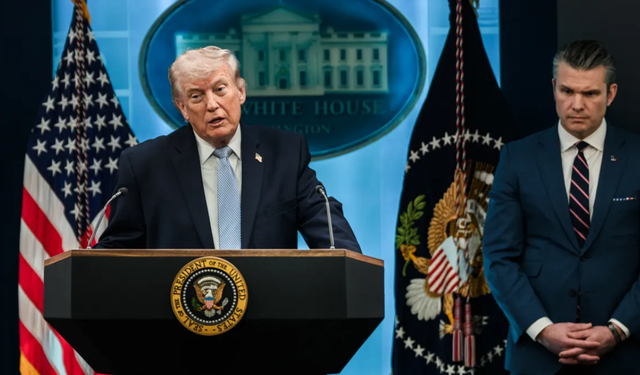 Trump, ülkesindeki sosyal medya yorumcularını sert bir dille eleştirdi