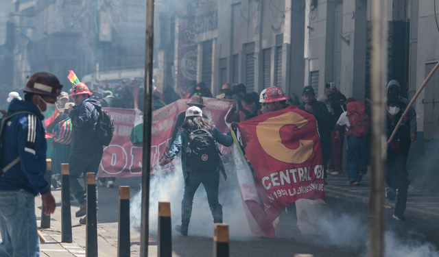 Bolivya’da kriz büyüyor: 57 gözaltı