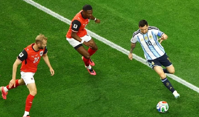 Messi rekoru kırdı: Arjantin'i bir kez daha galibiyete götürdü